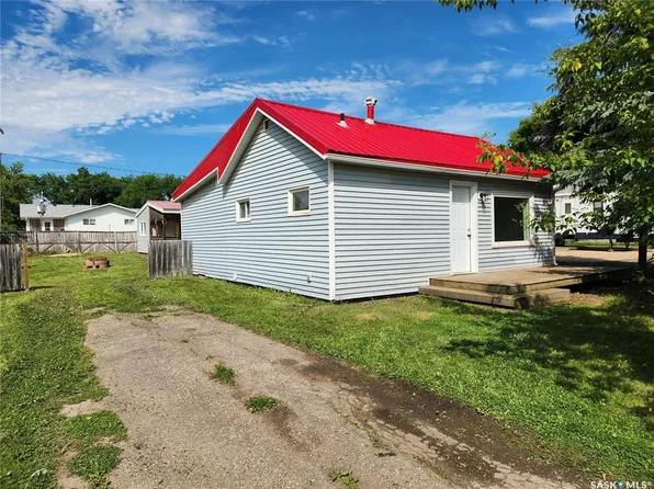 811 97th AVENUE, Tisdale, SK S0E 1T0