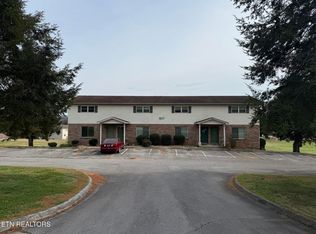 1817 Meadowland Ln, Louisville, TN 37777