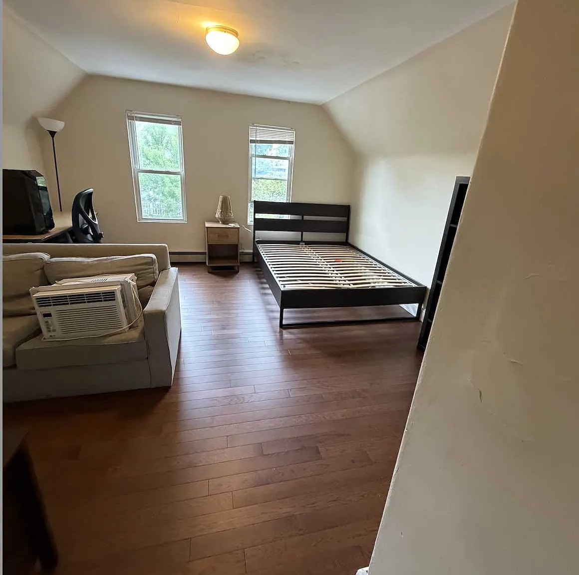 4 bed, $2,500 — Photo 4