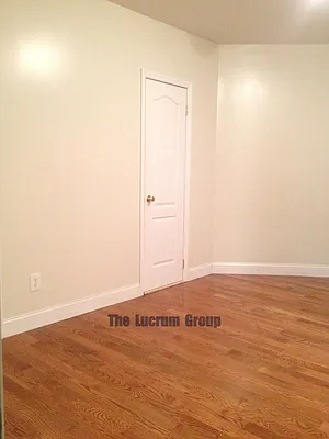Rented by Lucrum Group | media 10
