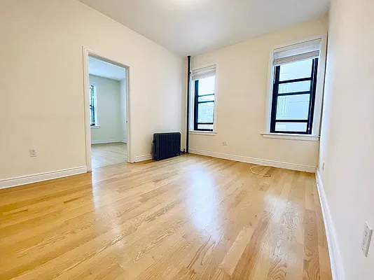 Rented by EXR | media 2