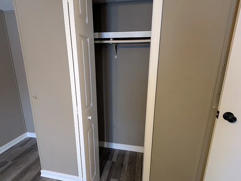 Bedroom 3 closet