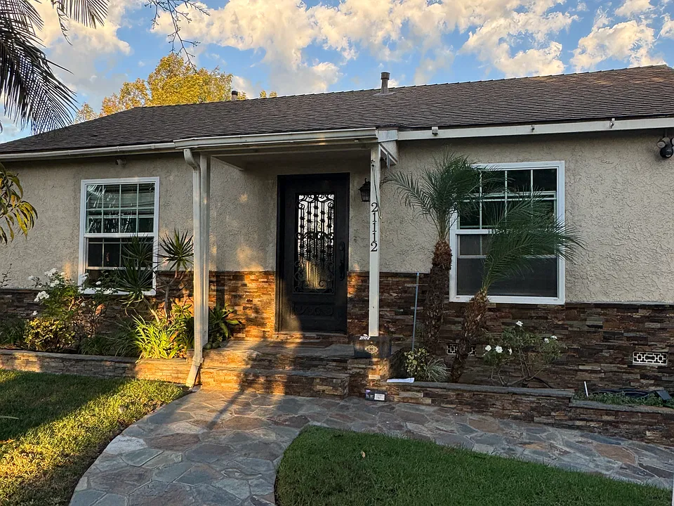 21112 Hobart Blvd #A