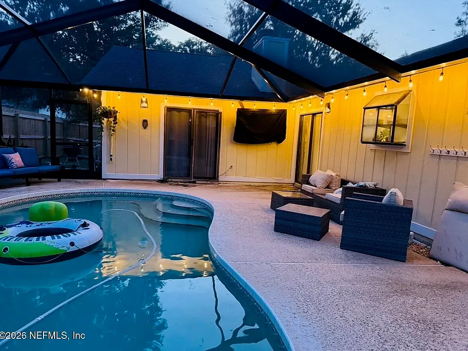 1671 Holly Oaks Lake Rd E