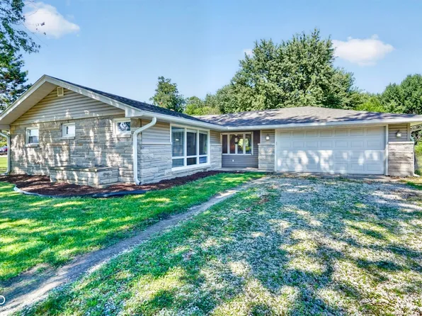 8909 N Lakewood Dr, Muncie, IN 47303