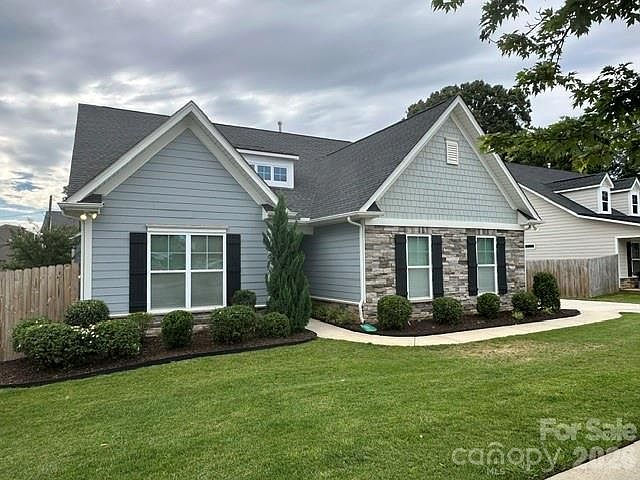 1st image of 3826 Dewitt Ln