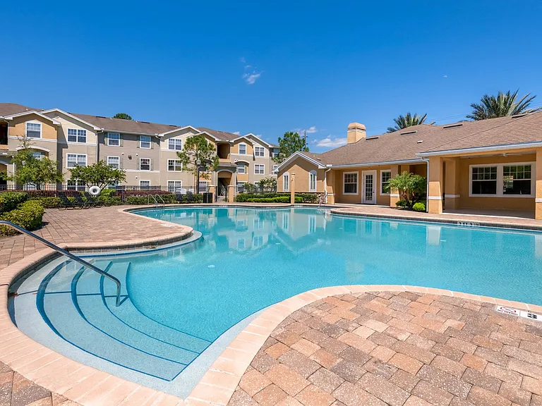 Ryan Oaks Apartments — Photo 3