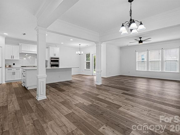 4th image of 3702 Park South Station Blvd
