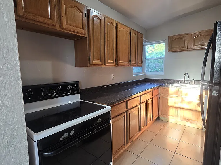6334 Talbot Cir — Photo 8