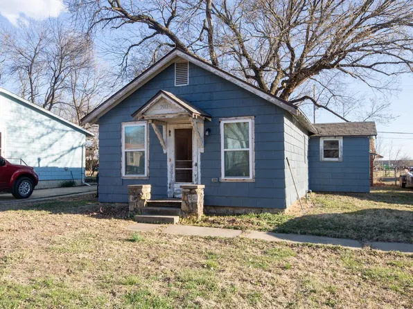 2011 W 7th Ave, Emporia, KS 66801