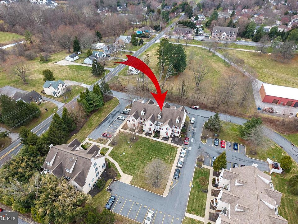 1st image of 206 Riverbirch Cir #401