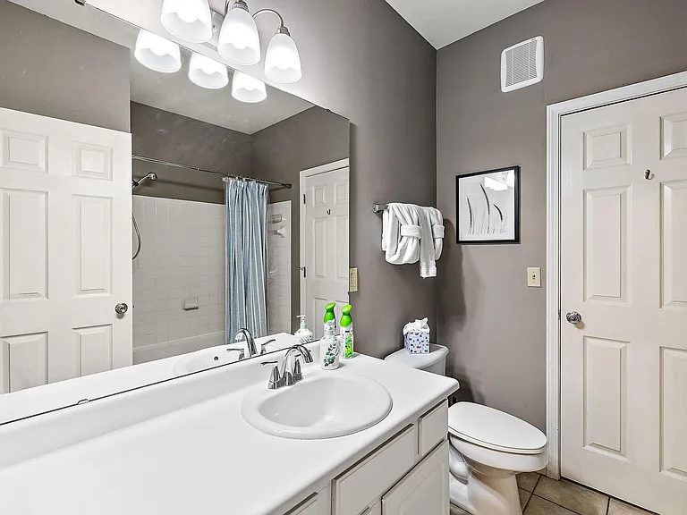 1600 Long Grove Dr #417 — Photo 11