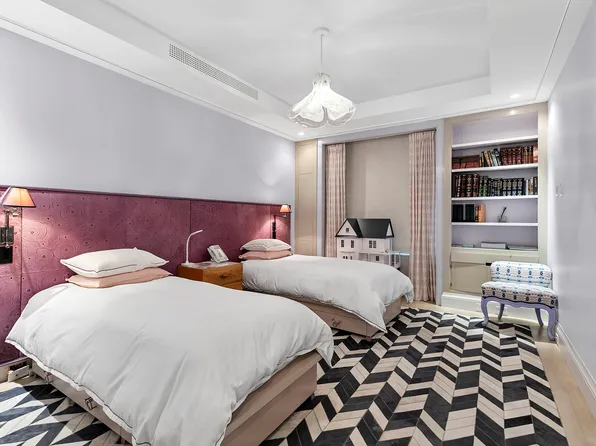 535 West End Avenue image 8 of 28