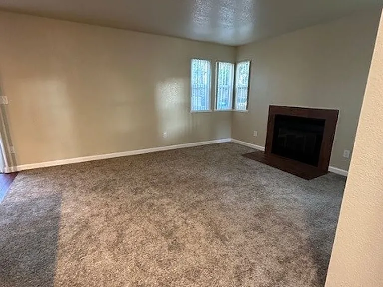 Carmel Woods Apartments — Photo 26