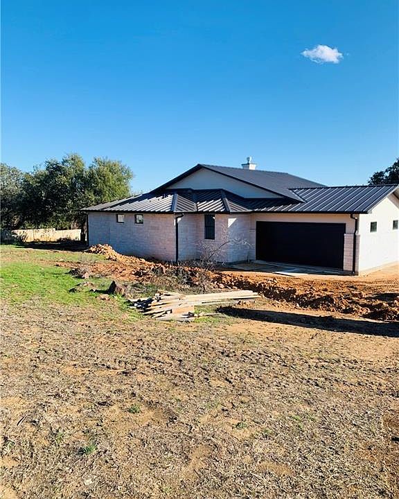 2nd image of 205 Cat Canyon Rd