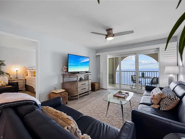 26000 Hickory Blvd #805 — Photo 8