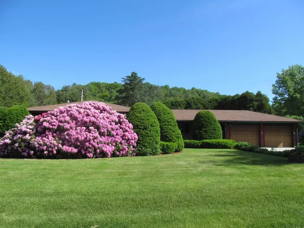 6 Columbian Avenue, Proctor, VT 05765