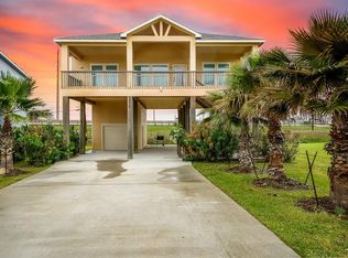 25218 Intrepid Ln, Galveston, TX 77554