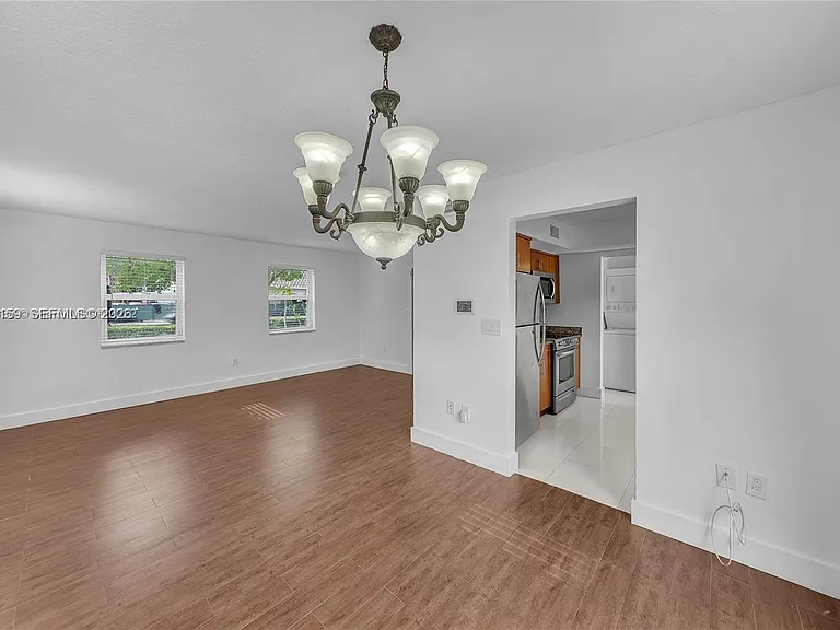 247 Bird Rd #- — Photo 9