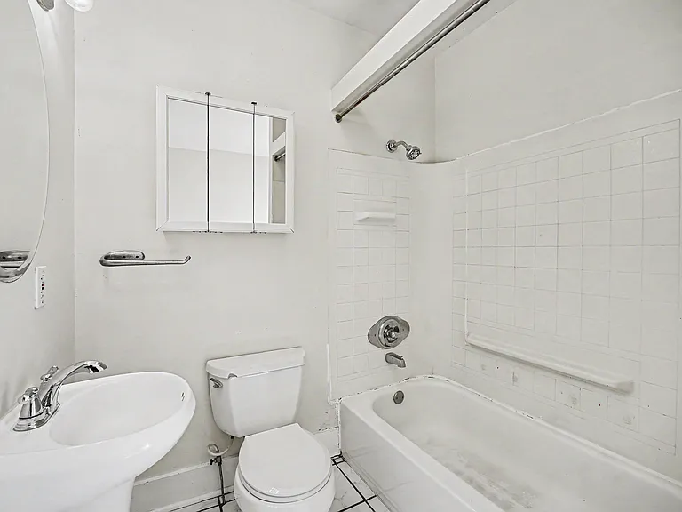 302 N Bannock St #B — Photo 14