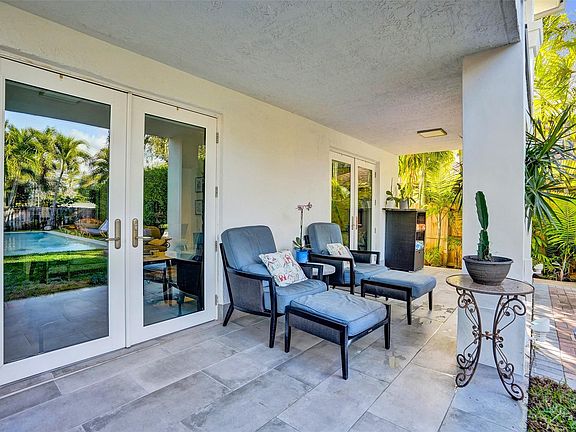 5th image of 1050 NE 33rd Street