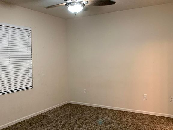 3rd image of 533 Marian Ct