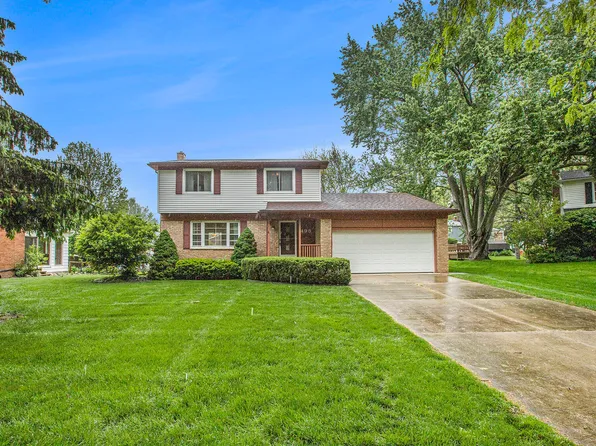 495 Old Creek Ct, Saline, MI 48176