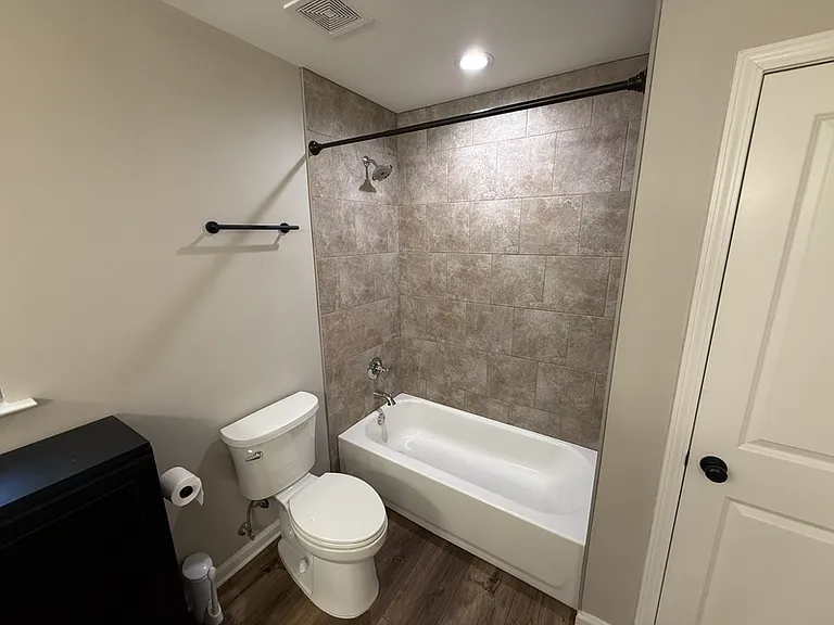 6970 Raleigh Lagrange Dr — Photo 33
