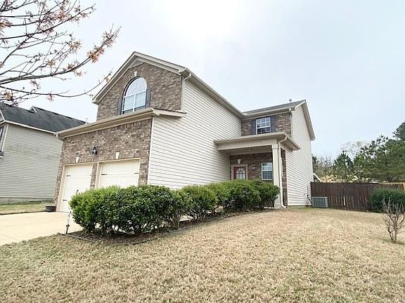 3rd image of 909 Dawkins Ct