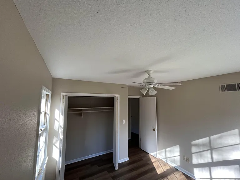 4712 Spicewood St — Photo 12