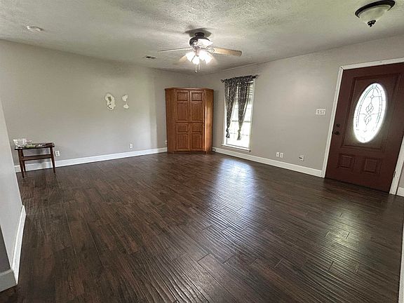 2nd image of 1141 Lake Land St