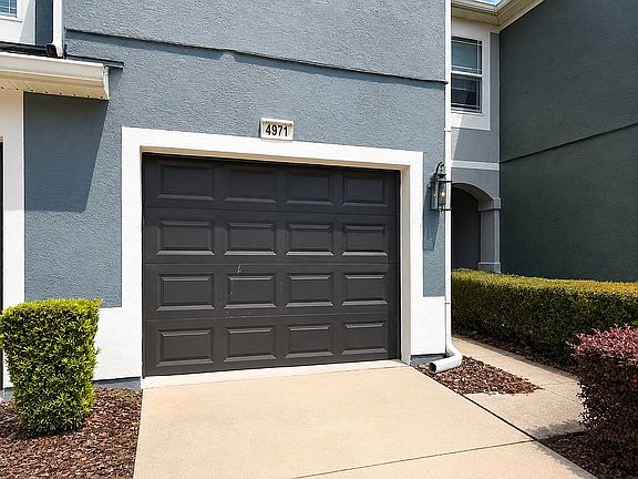4th image of 4971 SW 45th St