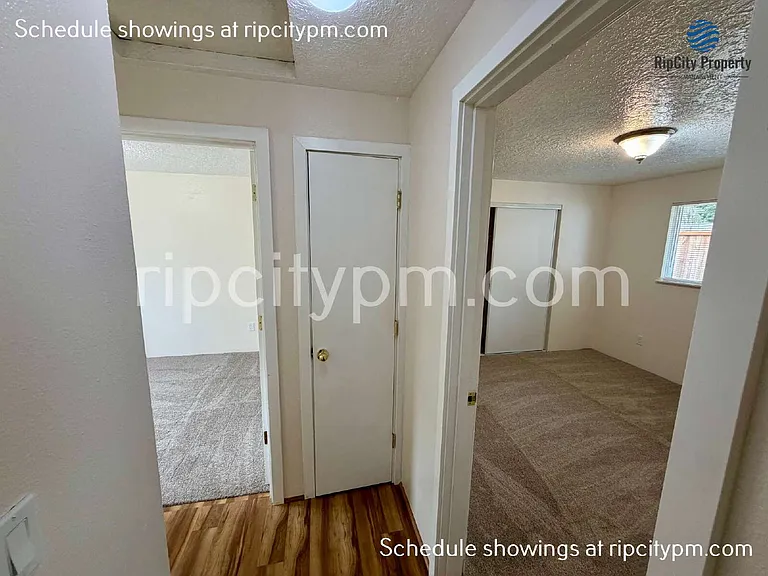 11837 SE Gladstone St — Photo 12