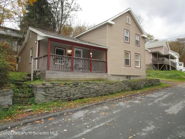 96 Vine St, Susquehanna, PA 18847