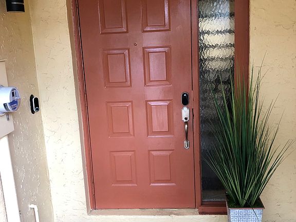 5th image of 1110 NW 79th Dr #1