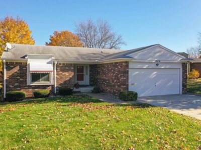446 Sandehurst Dr, Grand Blanc, MI, 48439