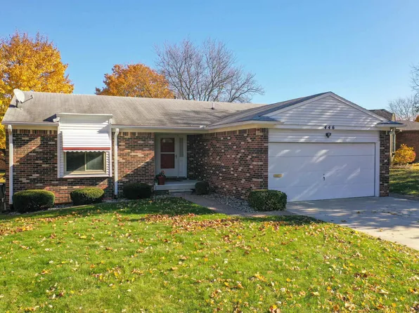 446 Sandehurst Dr, Grand Blanc, MI 48439