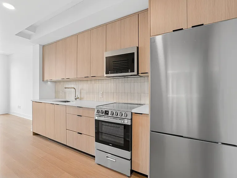 499 President St #722 — Photo 7