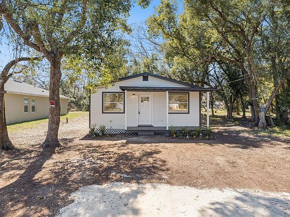 3rd image of 2204 Suanee Ave