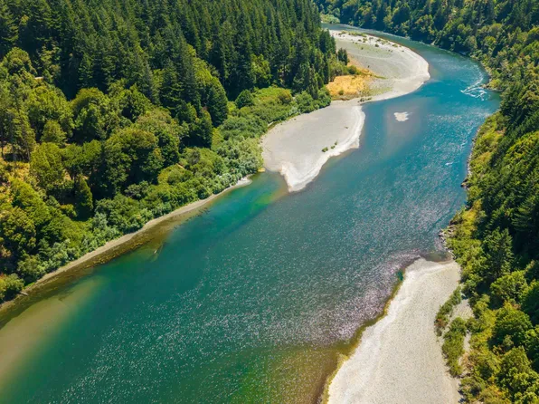 N Bank Rd #201, Gold Beach, OR 97444