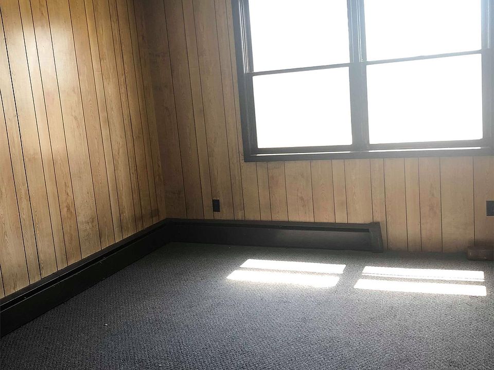 2nd image of 2520 State St APT 1