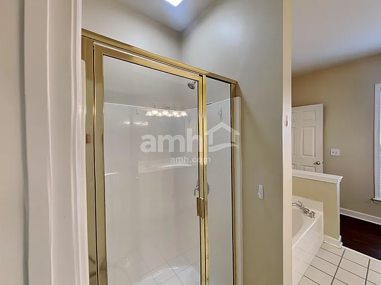 1725 Woodland Pointe Dr — Photo 12