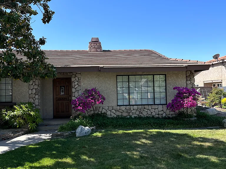 458 Fantasy St — Photo 1