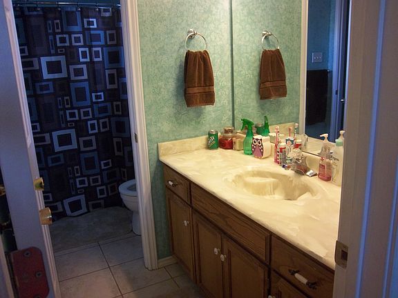Jack & Jill Bath