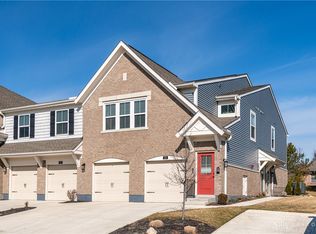 206 Old Pond Rd, Springboro, OH 45066