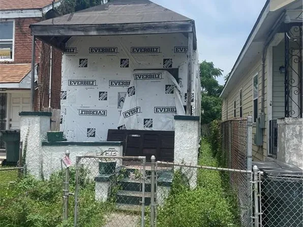 7475 Garfield St, New Orleans, LA 70118