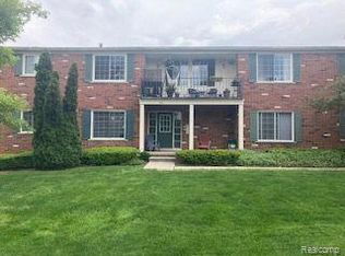 401 Baldwin Ave APT 208, Rochester, MI 48307