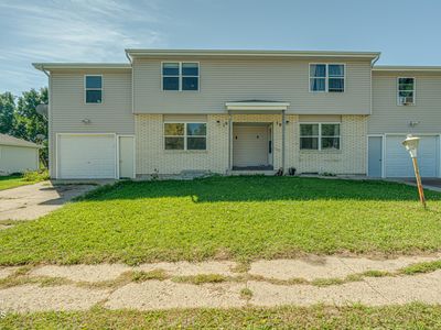 105/107 W Interstate Ave, Bismarck, ND, 58503