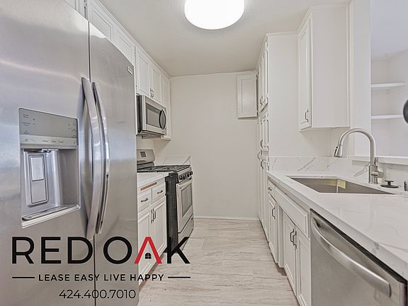 4th image of 13444 Moorpark St APT 21