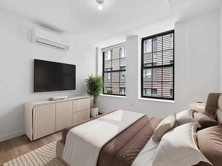 225 E 134th St #2G — Photo 4
